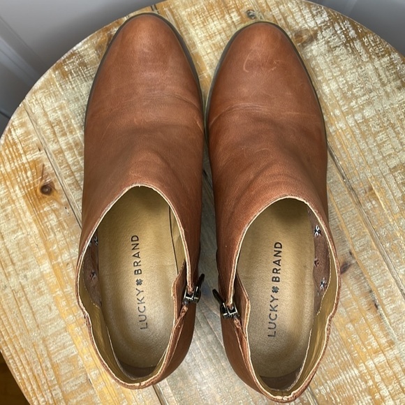 Lucky Brand Bareesa Leather Bootie Brown Tan Side Zipper Block Heel Size 7.5 - Picture 6 of 12